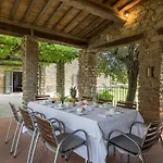 Tenuta Sagherina 8, Emma Vila *