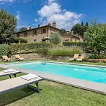 Tenuta Sagherina 8, Emma Vila *