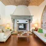 Vila Tenuta Sagherina 8, Emma *