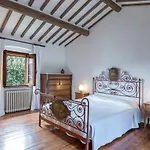 Tenuta Sagherina 8, Emma Vila *