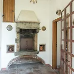 Vila Tenuta Sagherina 8, Emma
