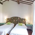 Vila Tenuta Sagherina 8, Emma Cortona