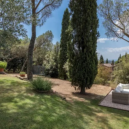 Vila Tenuta Sagherina 8, Emma Cortona